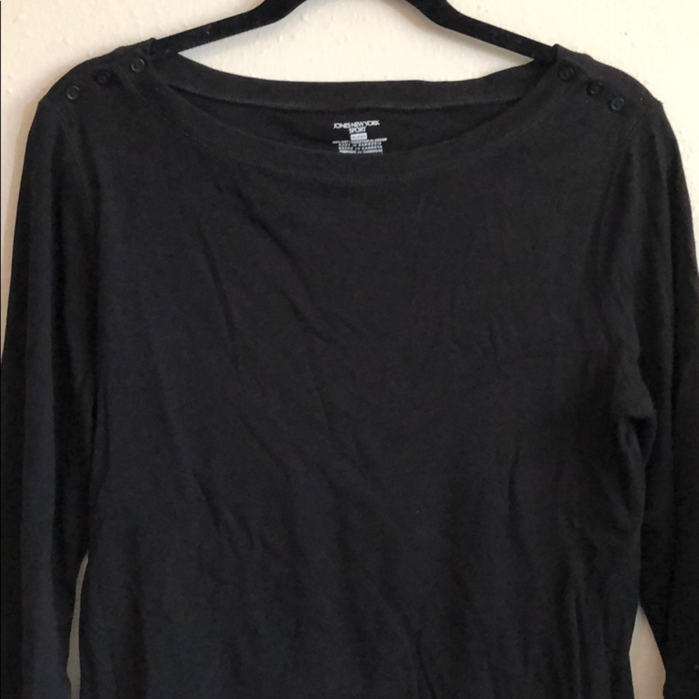 Black Quarter-Sleeve Tee